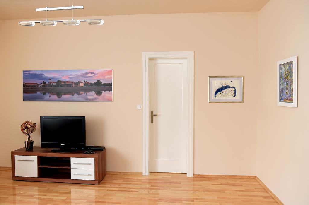 Apartman Cesaric Osijek Exterior foto